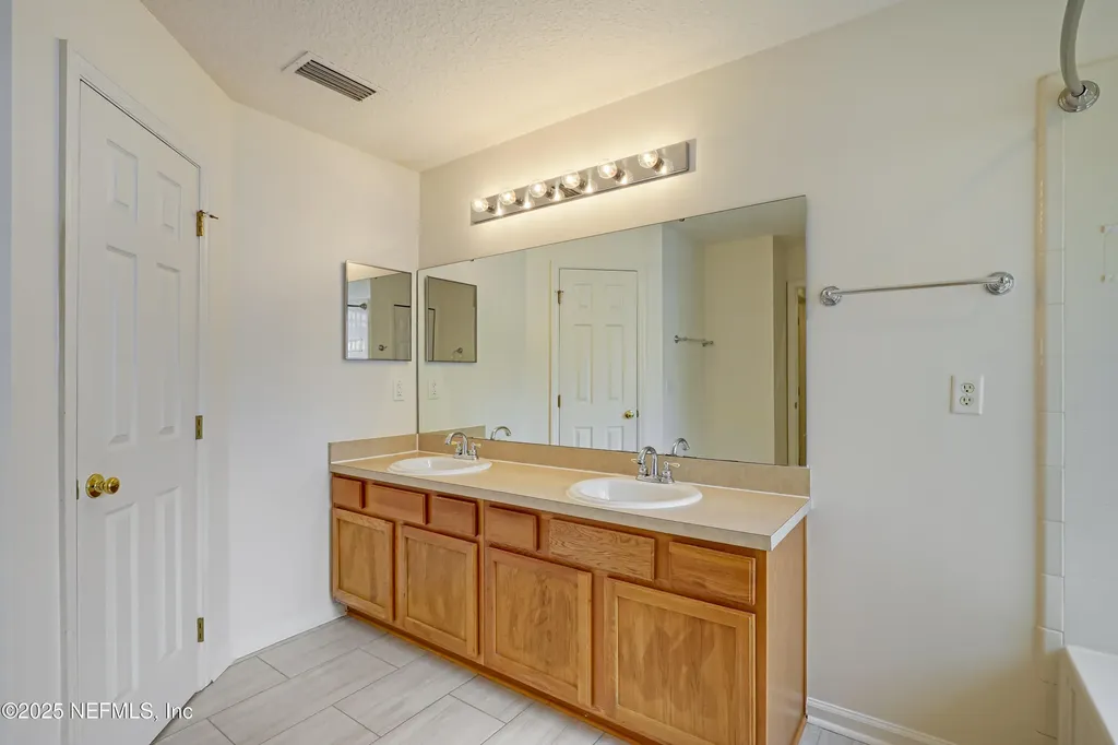 6693 Morse Glen Lane Jacksonville FL 32244