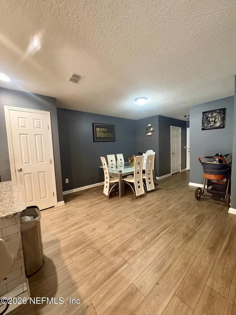 8441 Mc Glothlin Street Jacksonville FL 32210