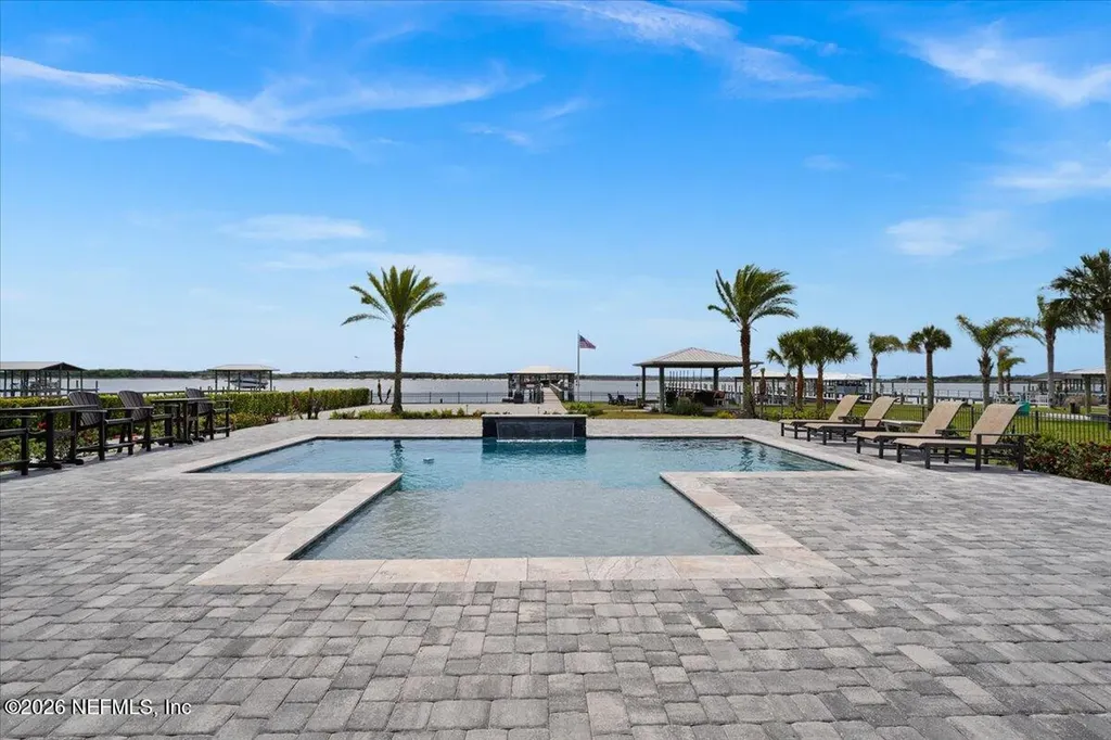 9136 Heckscher Drive Jacksonville FL 32226