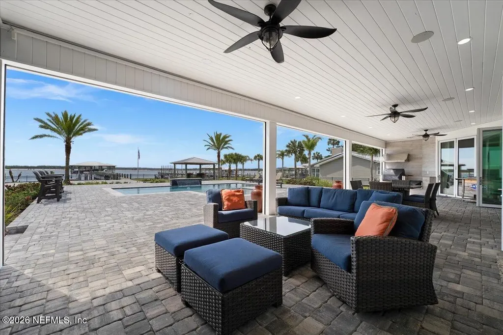 9136 Heckscher Drive Jacksonville FL 32226