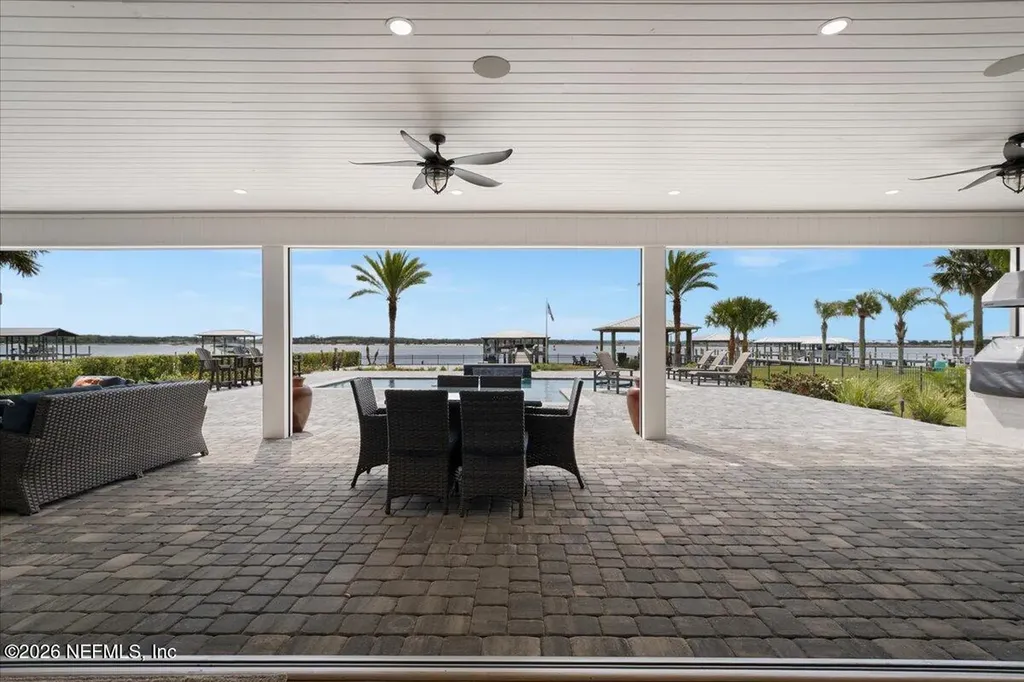 9136 Heckscher Drive Jacksonville FL 32226