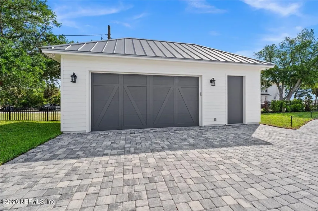 9136 Heckscher Drive Jacksonville FL 32226