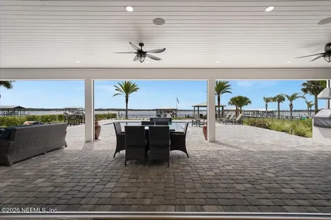 9136 Heckscher Drive Jacksonville FL 32226