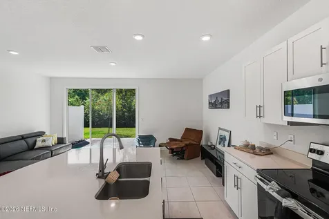 336 Annies Place Jacksonville FL 32218
