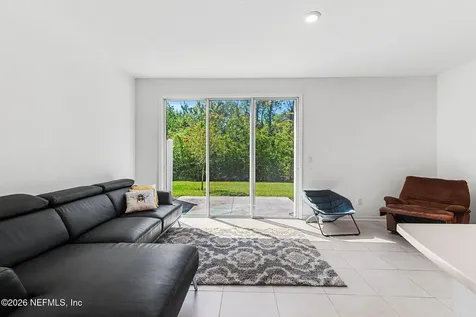 336 Annies Place Jacksonville FL 32218