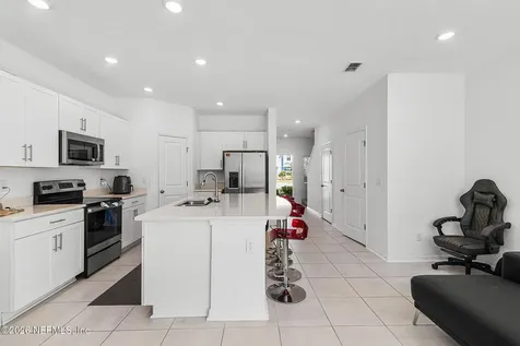 336 Annies Place Jacksonville FL 32218
