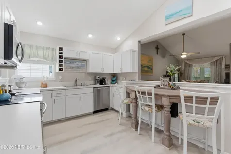616 Paradise Court Atlantic Beach FL 32233