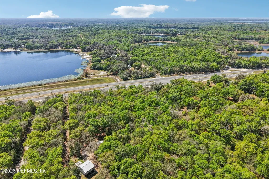 1894 State Road 20 Hawthorne FL 32640