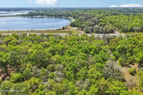 1894 State Road 20 Hawthorne FL 32640