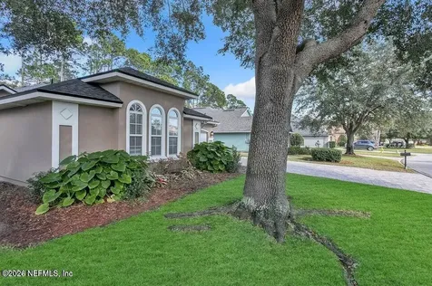 13781 Shady Woods Street N Jacksonville FL 32224