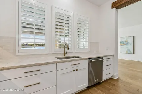 5226 Commissioners Drive Jacksonville FL 32224