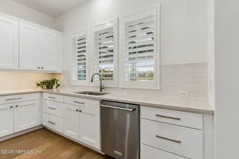 5226 Commissioners Drive Jacksonville FL 32224