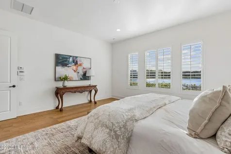 5226 Commissioners Drive Jacksonville FL 32224
