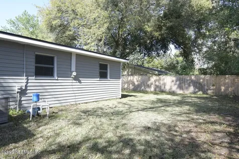 477 Sailfish Drive E Atlantic Beach FL 32233