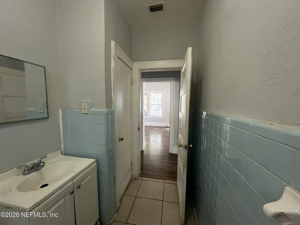 652 Fern Street Jacksonville FL 32206