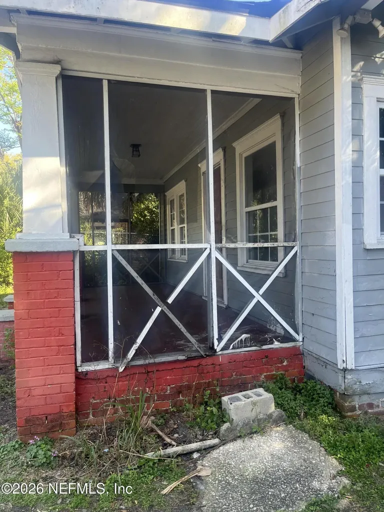 652 Fern Street Jacksonville FL 32206