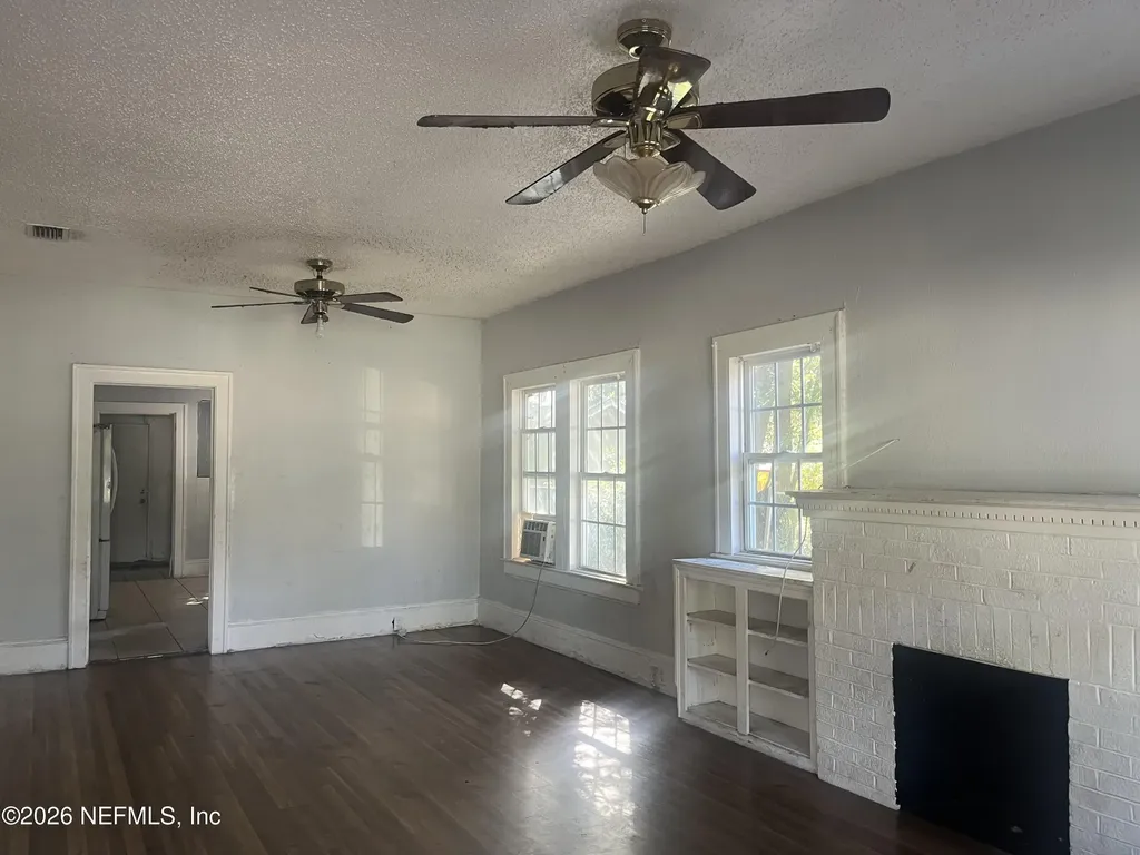 652 Fern Street Jacksonville FL 32206