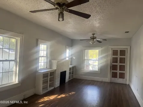 652 Fern Street Jacksonville FL 32206