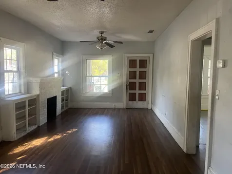 652 Fern Street Jacksonville FL 32206