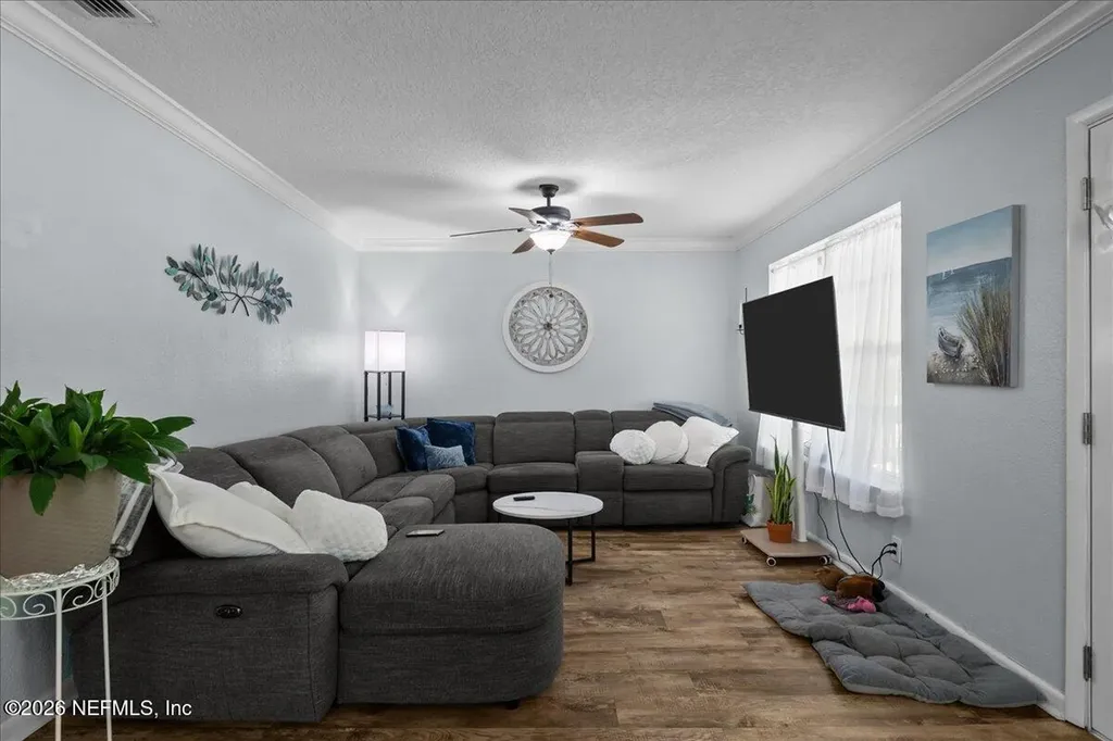 111 Holly Drive Florahome FL 32140