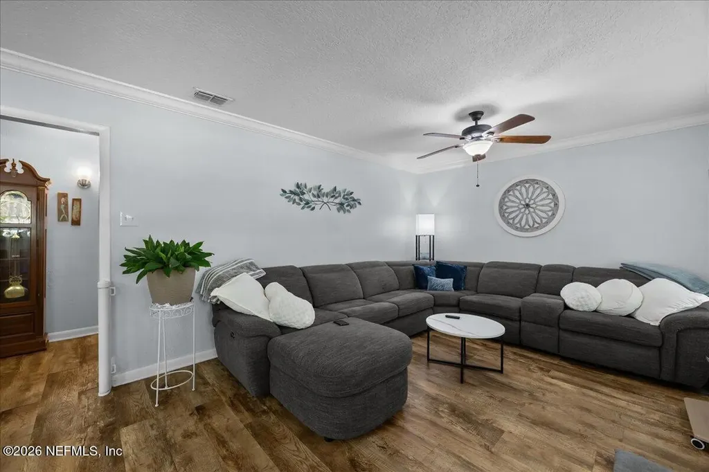111 Holly Drive Florahome FL 32140