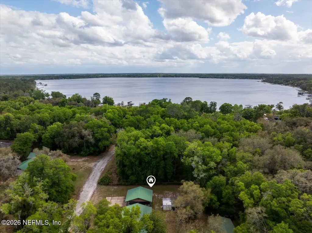 111 Holly Drive Florahome FL 32140