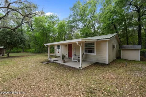 111 Holly Drive Florahome FL 32140