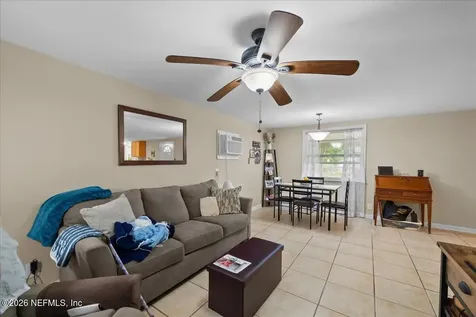 111 Holly Drive Florahome FL 32140