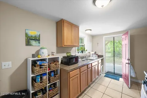 111 Holly Drive Florahome FL 32140