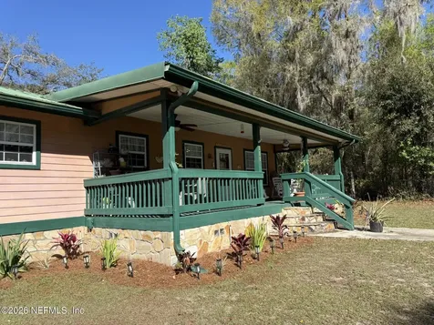 111 Holly Drive Florahome FL 32140