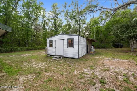 111 Holly Drive Florahome FL 32140