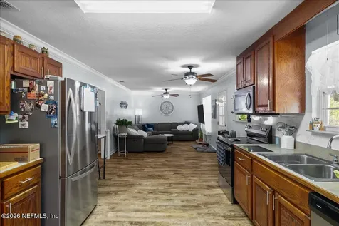 111 Holly Drive Florahome FL 32140