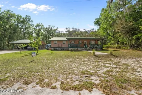 111 Holly Drive Florahome FL 32140