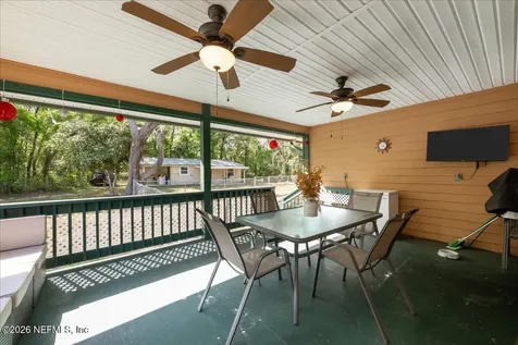 111 Holly Drive Florahome FL 32140