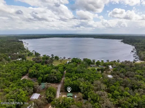 111 Holly Drive Florahome FL 32140