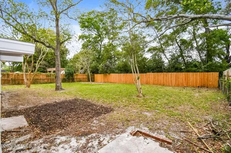 7227 Stonehurst Road N Jacksonville FL 32277