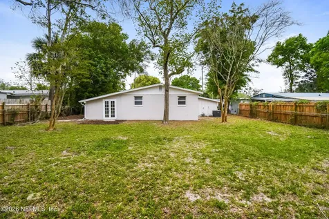 7227 Stonehurst Road N Jacksonville FL 32277