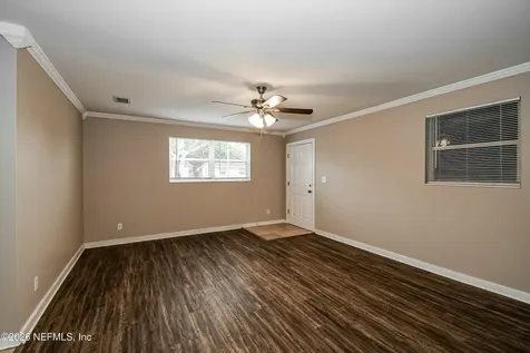 7227 Stonehurst Road N Jacksonville FL 32277
