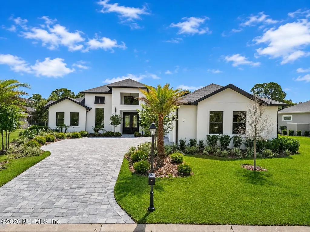 13 Old Oak Drive N Palm Coast FL 32137