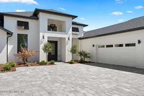 13 Old Oak Drive N Palm Coast FL 32137