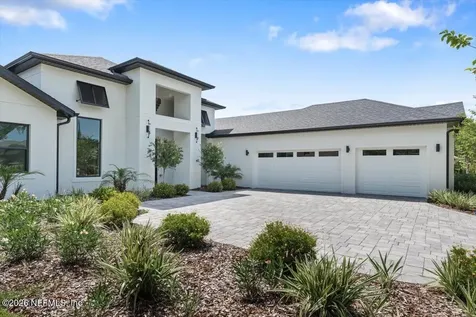 13 Old Oak Drive N Palm Coast FL 32137
