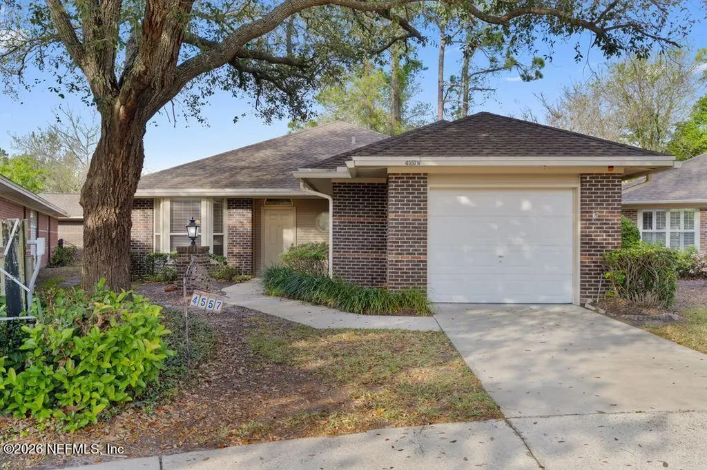 4557 Middleton Park Circle W Jacksonville FL 32224