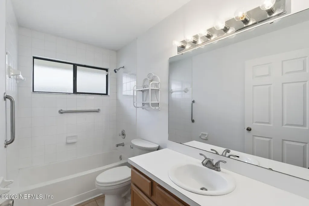 7602 Baymeadows Circle W Jacksonville FL 32256