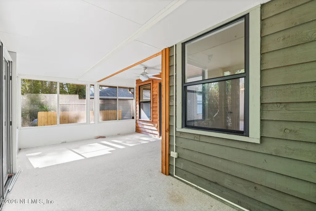 7602 Baymeadows Circle W Jacksonville FL 32256