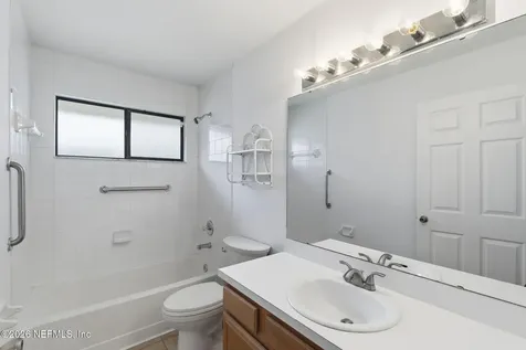 7602 Baymeadows Circle W Jacksonville FL 32256