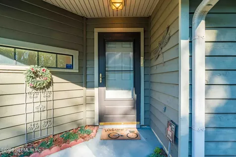 7602 Baymeadows Circle W Jacksonville FL 32256