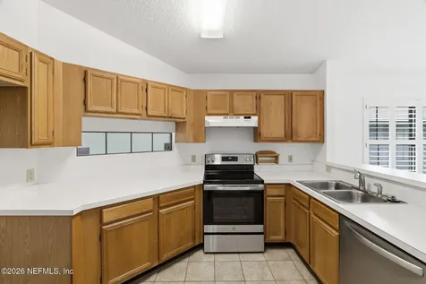 7602 Baymeadows Circle W Jacksonville FL 32256