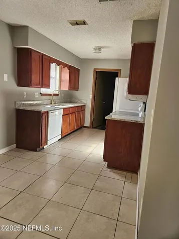 8256 Justin Road N Jacksonville FL 32210