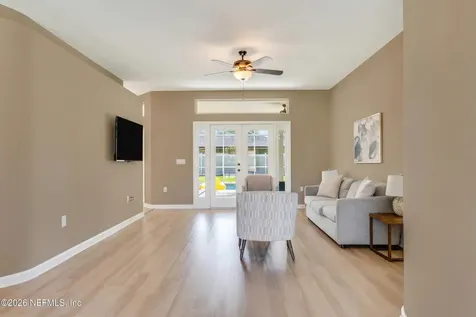 31 E Diamond Drive Palm Coast FL 32164