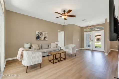 31 E Diamond Drive Palm Coast FL 32164